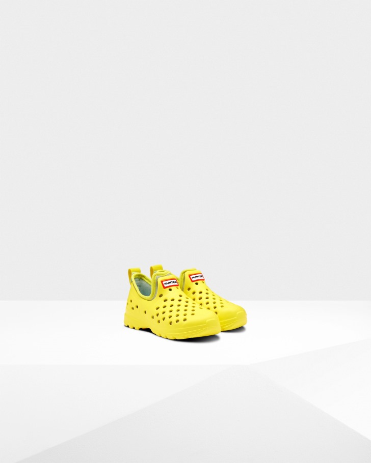 Hunter Little Kids Lightweight Outdoor Water Shoe Spanish Dancer Yellow-Spearmint