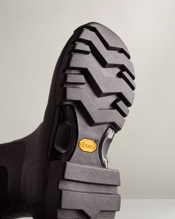 Hunter Women's Balmoral Field Hybrid Tall Rain Boots Black