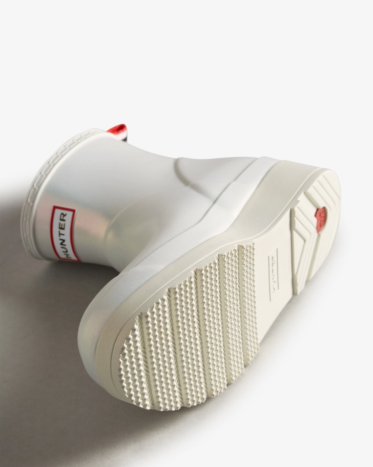 Hunter Women's Play Short Nebula Rain Boots Silver