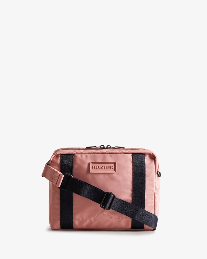 Hunter Refined Sustainable Crossbody Bag Bramble Blossom Pink