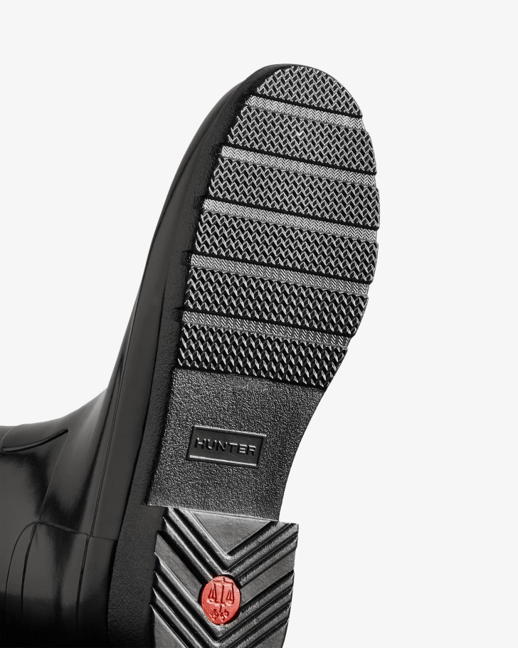 Hunter Women's Refined Slim Fit Short Gloss Rain Boot Black